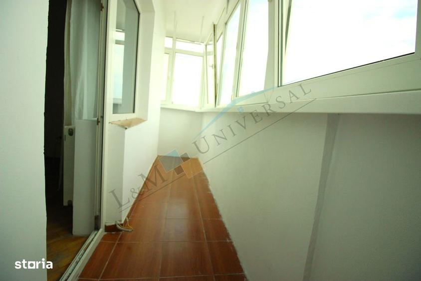 Apartament cu 3 camere decomandat, mobilat în Vitan