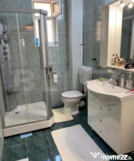 Casă cu 3 camere cu Teren 1445 Mp în Central