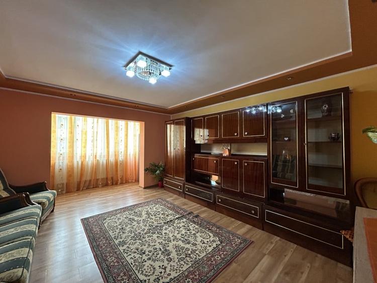 Apartament cu 3 camere decomandat, mobilat în Șagului