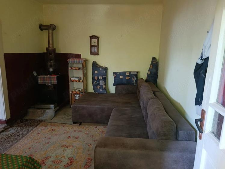 Casă cu Teren 2600 Mp în Băgău