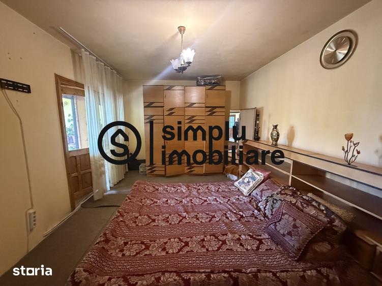 Casă cu 5 camere cu Teren 181 Mp în Rovine