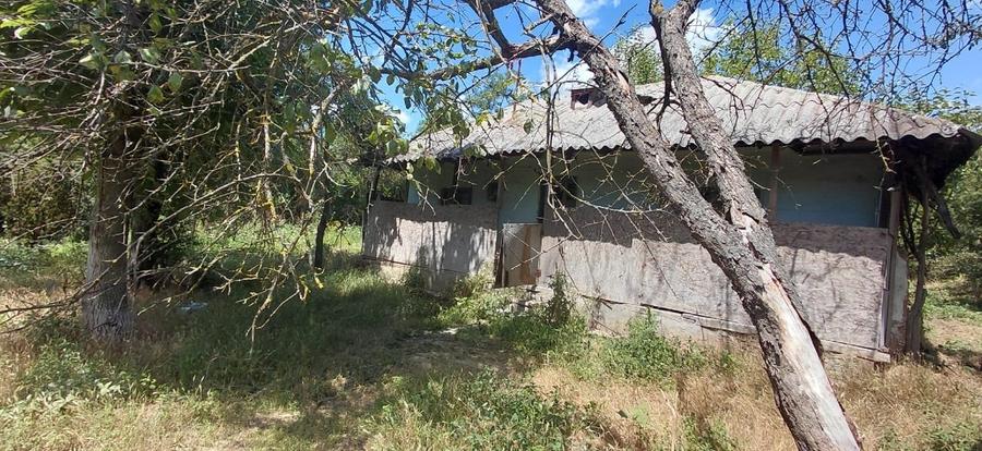 Casă cu 2 camere cu Teren 1453 Mp în Tătărăștii de Jos