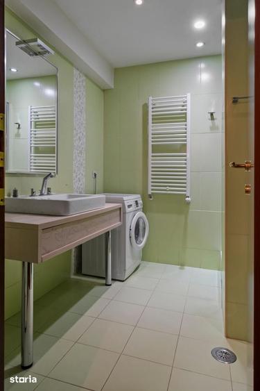 Apartament cu 3 camere decomandat în Ștefan cel Mare