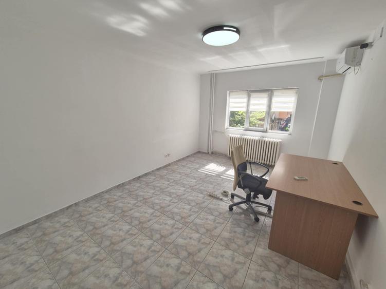 Garsonieră decomandată în Moșilor