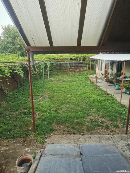 Casă cu 4 camere cu Teren 2200 Mp în Central