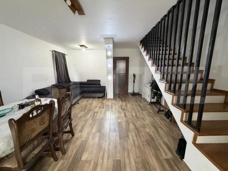 Casă cu 4 camere cu Teren 1200 Mp în Lupoaia