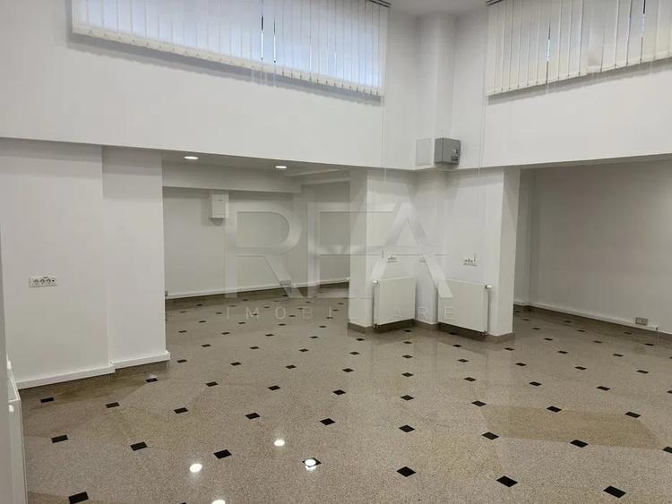 Birou, de 124.76000213623 mp, în 13 Septembrie
