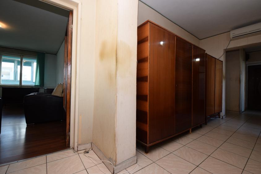 Apartament cu 3 camere decomandat în 1 Decembrie 1918
