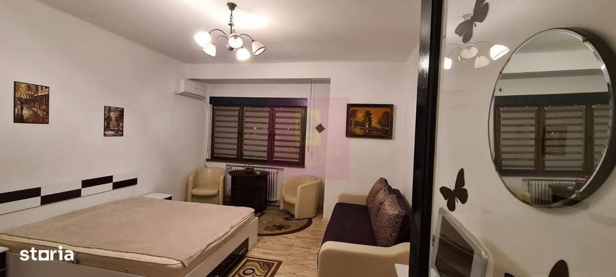 Garsonieră în Romană