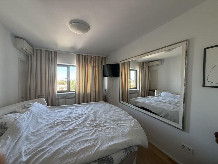 Apartament cu 3 camere decomandat în P-ța Dorobanți