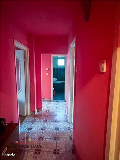 Apartament cu 3 camere decomandat în Tudor