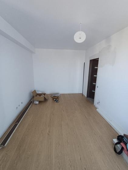 Apartament cu 2 camere semidecomandat în Theodor Pallady