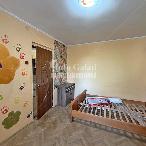 Apartament cu 2 camere semidecomandat în Micro 19