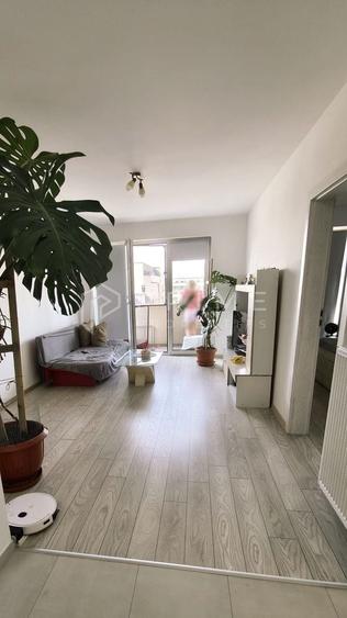 Apartament cu 2 camere decomandat în Libertății