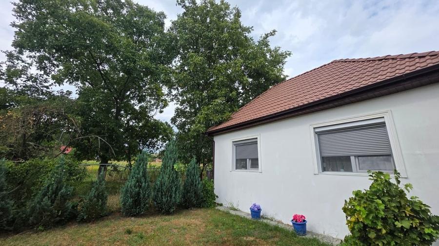 Casă cu 4 camere în Târnava