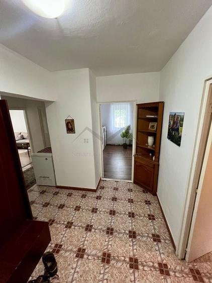 Apartament cu 3 camere decomandat în Cug