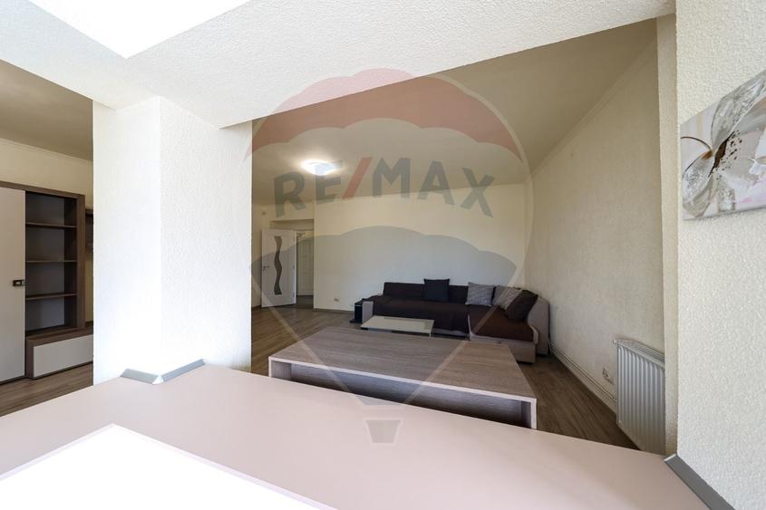 Apartament cu 4 camere în Central