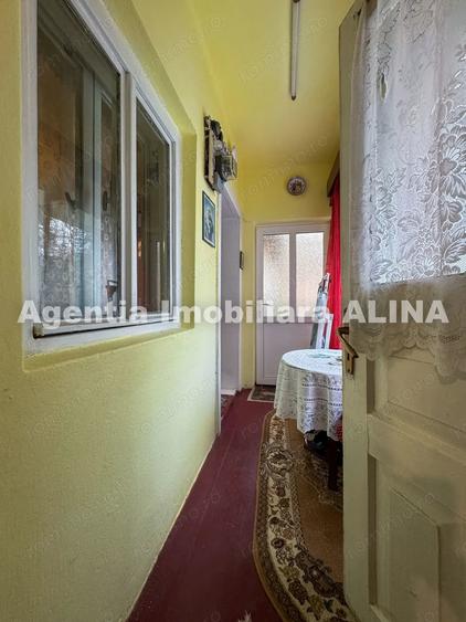 Casă cu 3 camere cu Teren 280 Mp în Aurel Vlaicu