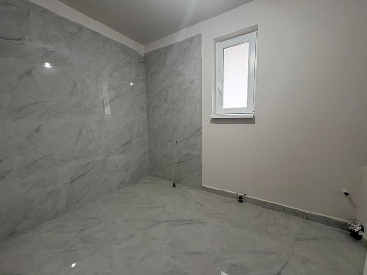 Casă individuală cu 4 camere cu Canalizare în Valea Lupului