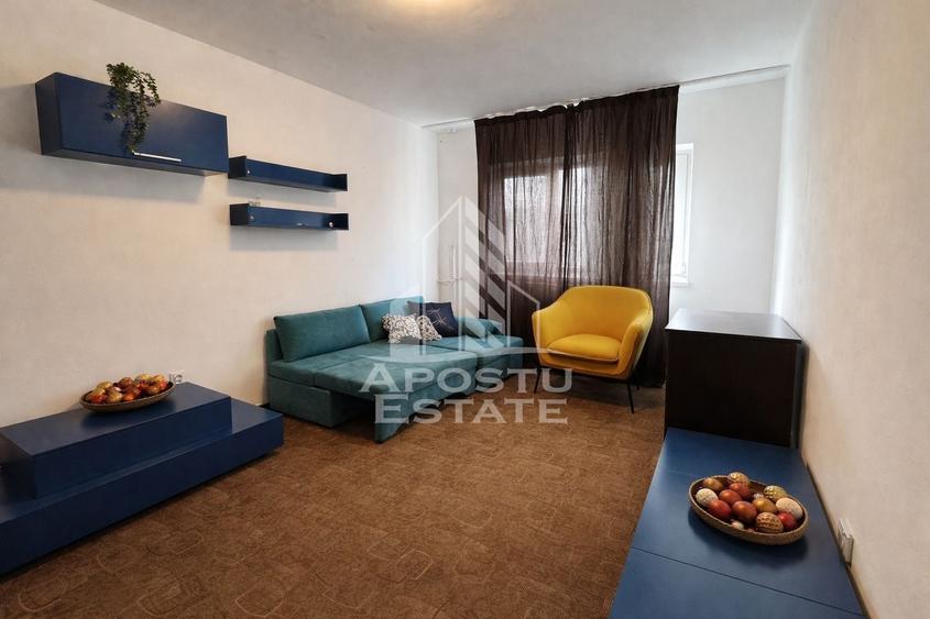 Apartament cu 2 camere decomandat în Girocului