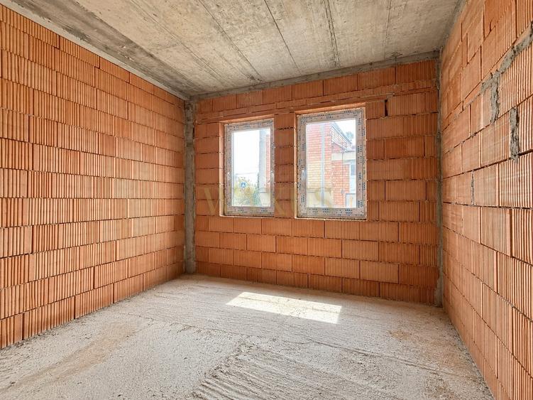 Apartament cu 2 camere semidecomandat în Mărăști