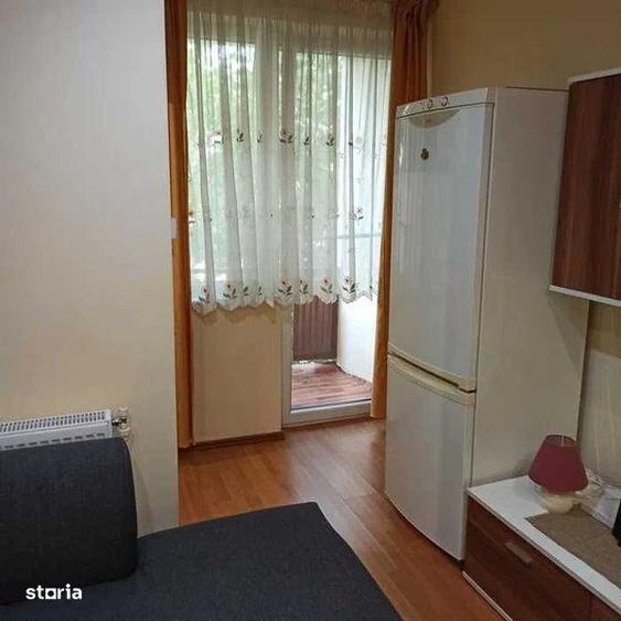 Garsonieră în Micro 17