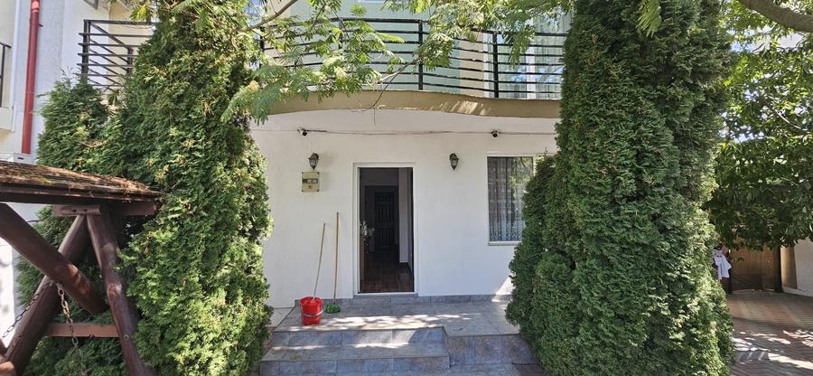 Casă cu 18 camere cu Teren 312 Mp în Eforie Nord