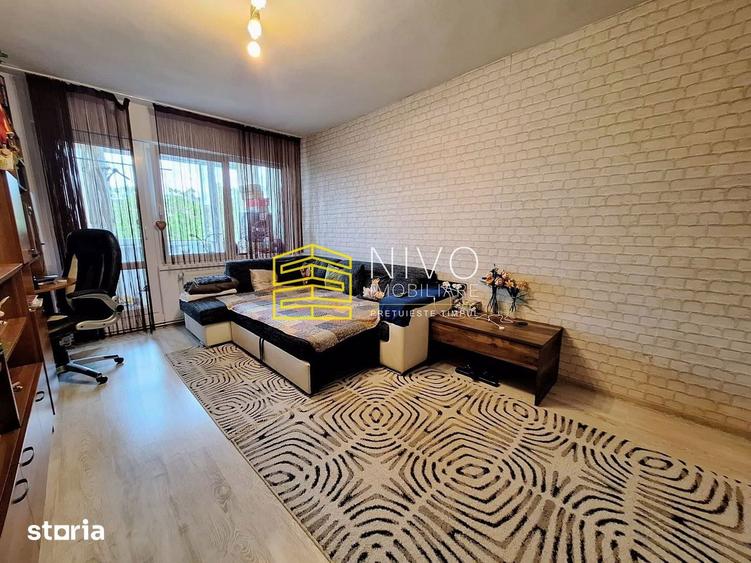 Apartament cu 3 camere decomandat, mobilat în Tudor