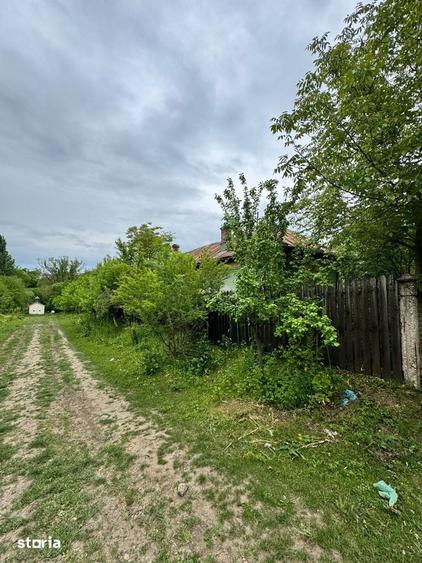 casa cu baie proprie si teren 2060mp in Perisor, zona de poveste! - 2