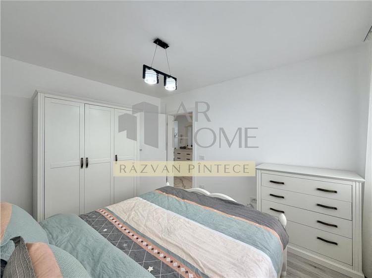 Apartament cu 3 camere decomandat în Păulești