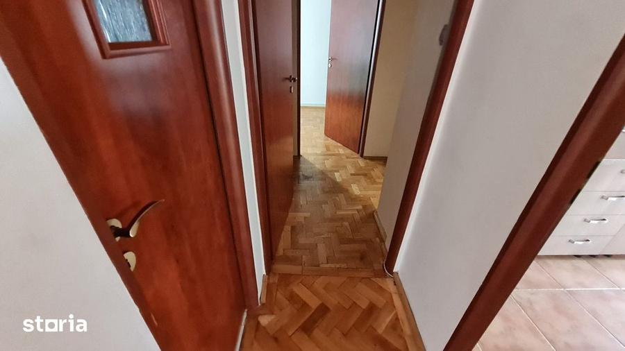 Apartament 3 camere zona Universitatea Transilvania - 14