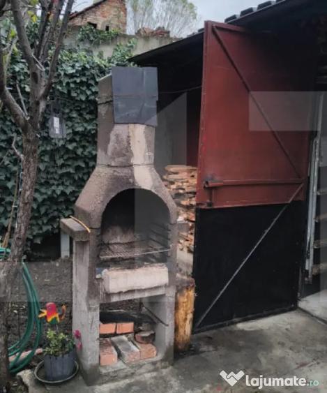 Casă cu 6 camere cu Teren 400 Mp în Central