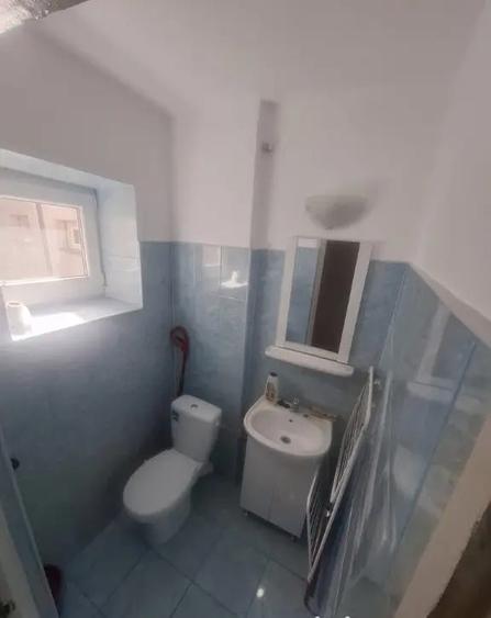 Apartament cu 3 camere decomandat în Centrul Civic