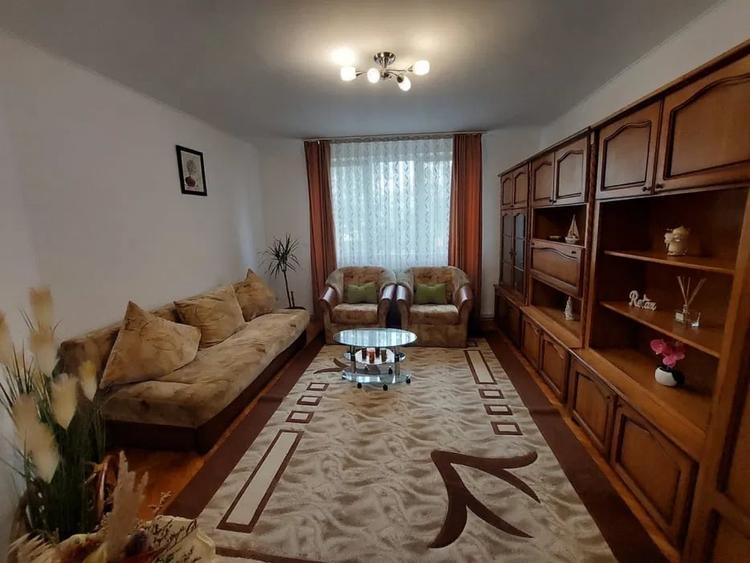 Apartament cu 2 camere decomandat, mobilat în Mărăști