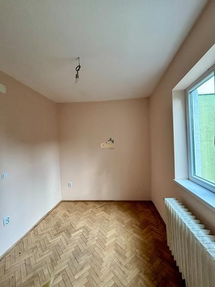 Apartament cu 3 camere semidecomandat în Gheorgheni