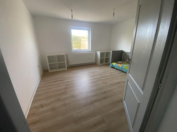 Casă cu 4 camere în Periam