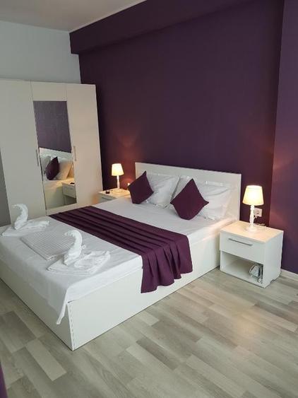 Apartament cu 2 camere decomandat, mobilat în Mamaia