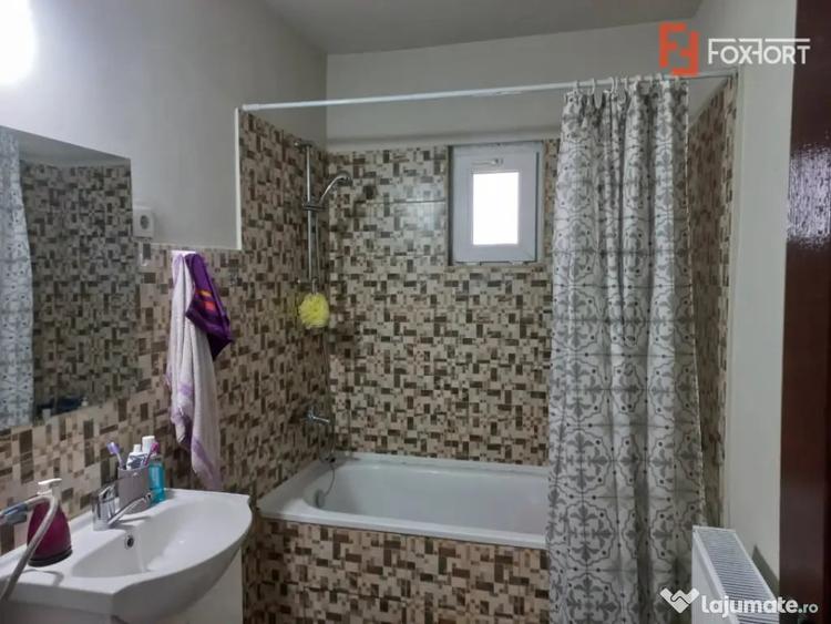 Apartament cu 2 camere decomandat în Remetea Mare