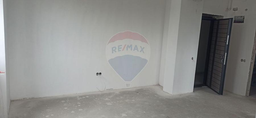 Apartament cu 2 camere de vanzare - 2