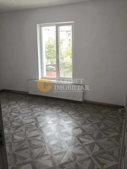 Apartament 2 camere decomandat - renovat - Curte proprie 100 mp - Lunca Cetățuii - 1