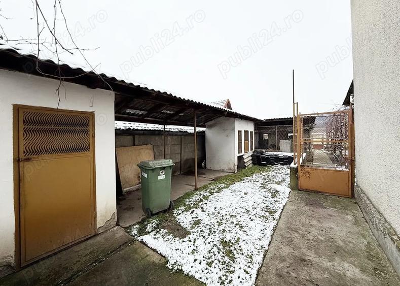 Casă cu 3 camere în Urvind