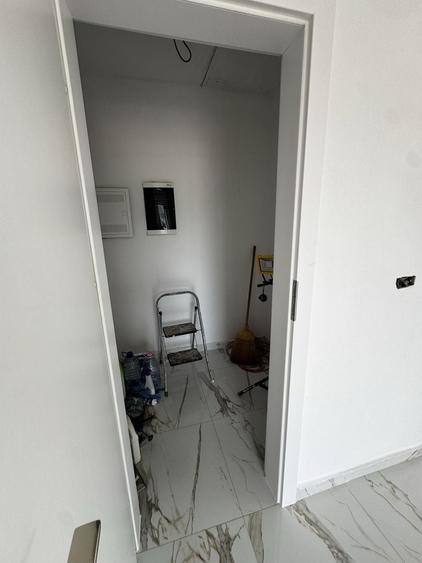 Casă individuală cu 4 camere cu Canalizare în Micești