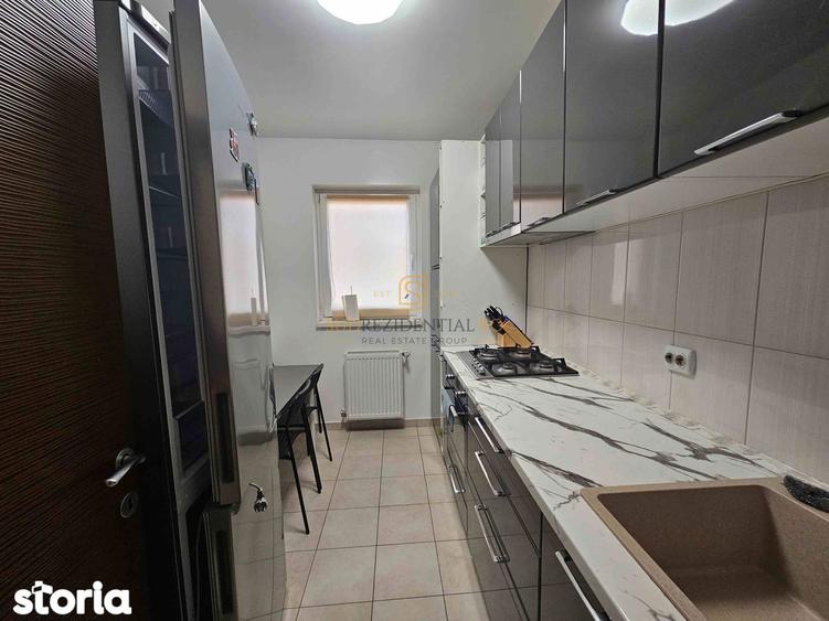 Apartament cu 2 camere, mobilat în Central — fotografia 1