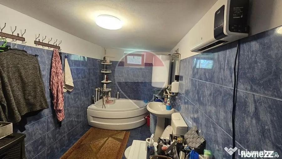 Casă cu 3 camere cu Teren 1043 Mp în Dochia