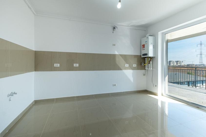 Apartament cu 3 camere decomandat în Metalurgiei