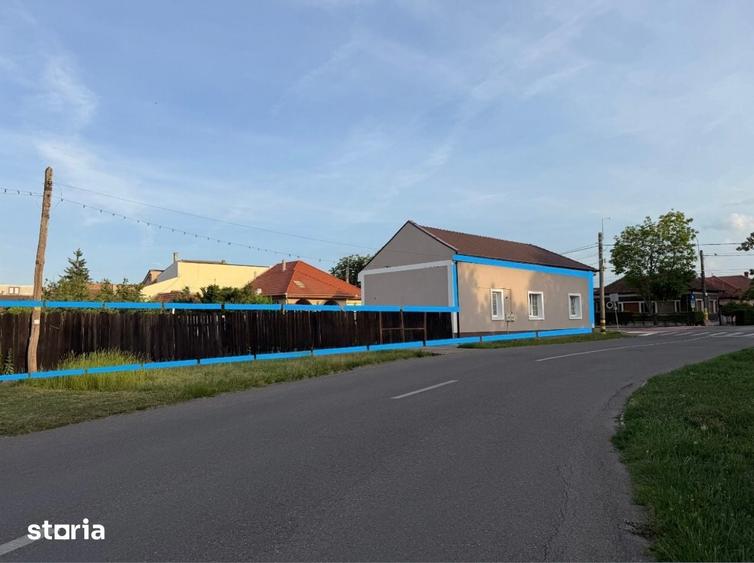 Casă cu 4 camere cu Teren 1500 Mp în Iosia