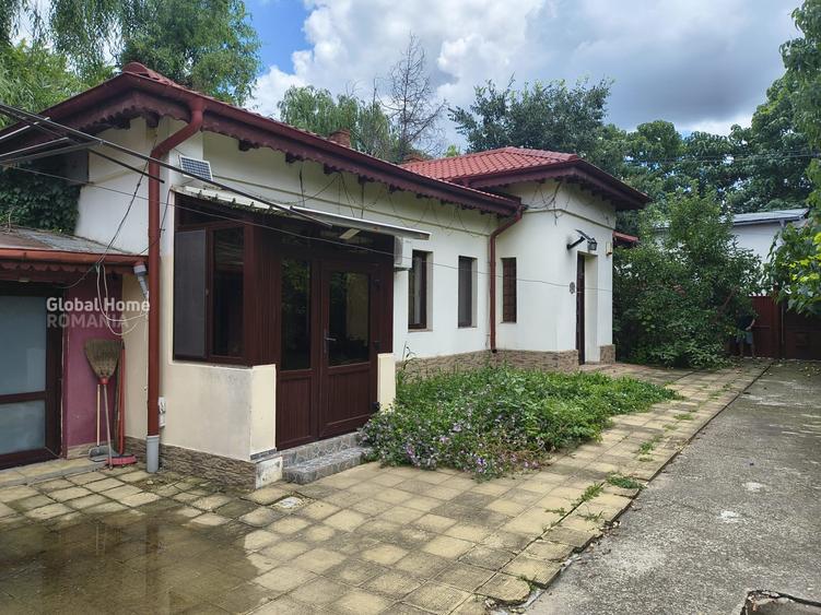 Casă individuală cu 4 camere cu Canalizare în Dobroești