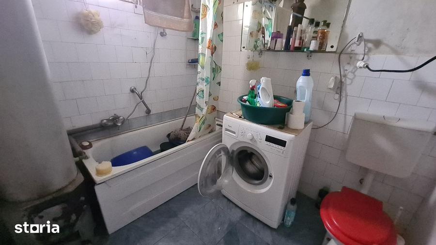 Casă cu 2 camere cu Teren 884 Mp în Pârneava