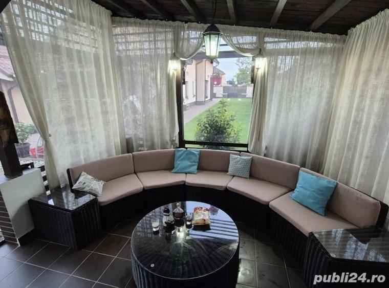 Casă cu 6 camere cu Teren 2106 Mp în Piatra