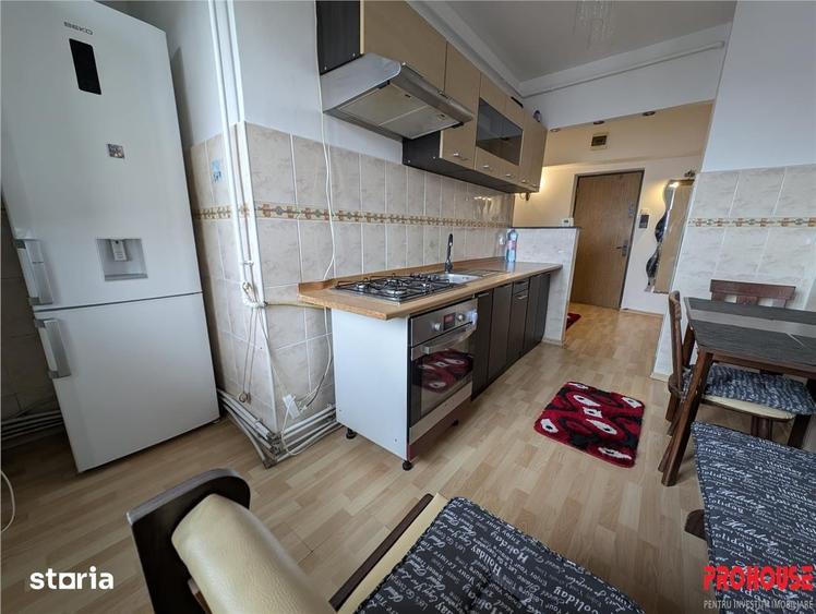 Apartament cu 3 camere semidecomandat în Ultracentral